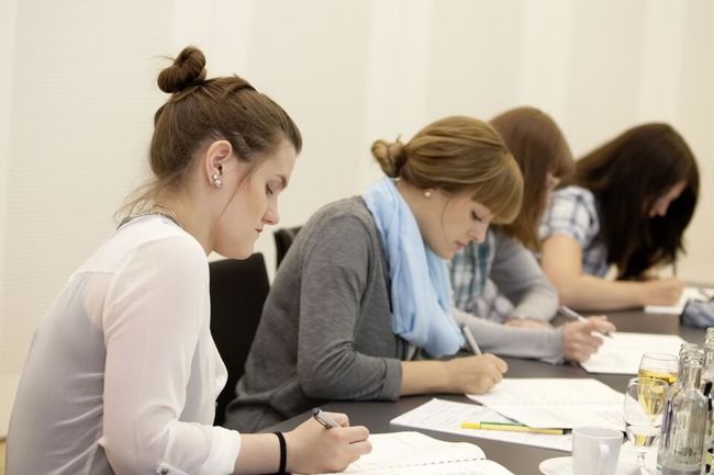 Intensive Zusammenarbeit in kleinen Gruppen