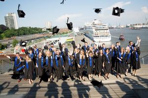 Praxisnahe Studienkonzepte - berufsbegleitend zum MBA, M.Sc., M.A. und LL.M.