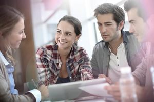 Die Verbindung von Theorie und Praxis ist an der IEC möglich, ohne auf der einen oder anderen Seite Abstriche machen zu müssen.