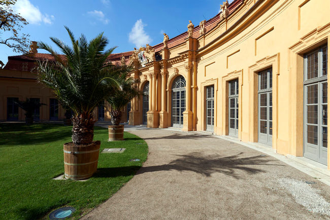 Studieren an einer der traditionsreichsten Hochschulen in Deutschland. Auf dem Bild: Die Orangerie.