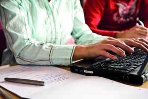 Wir bieten vielfältige Formen der Aus- und Weiterbildung an.