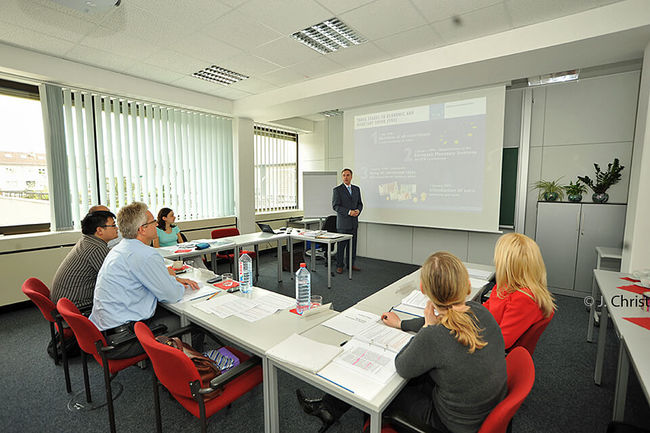Der Master Elektrotechnik ermöglicht den Studierenden eine fachspezifische Qualifikation im wissenschaftlich-methodischen Bereich.