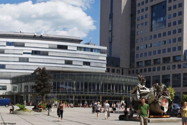 An der Universität Jena